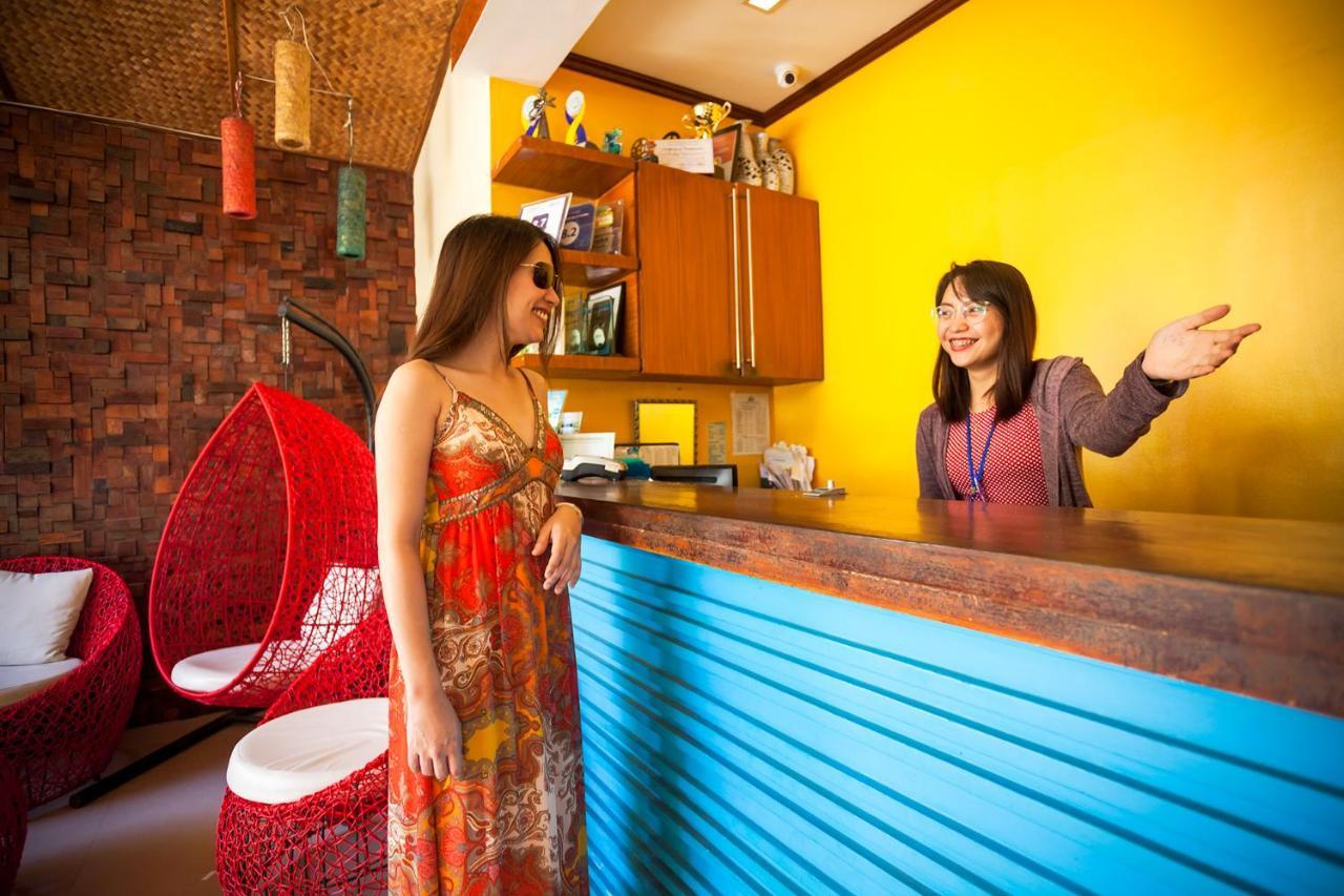 Blue Lagoon Inn & Suites Пуэрто-Принцеса Экстерьер фото